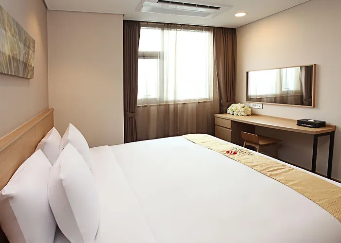 Skypark Dongdaemun I 4*